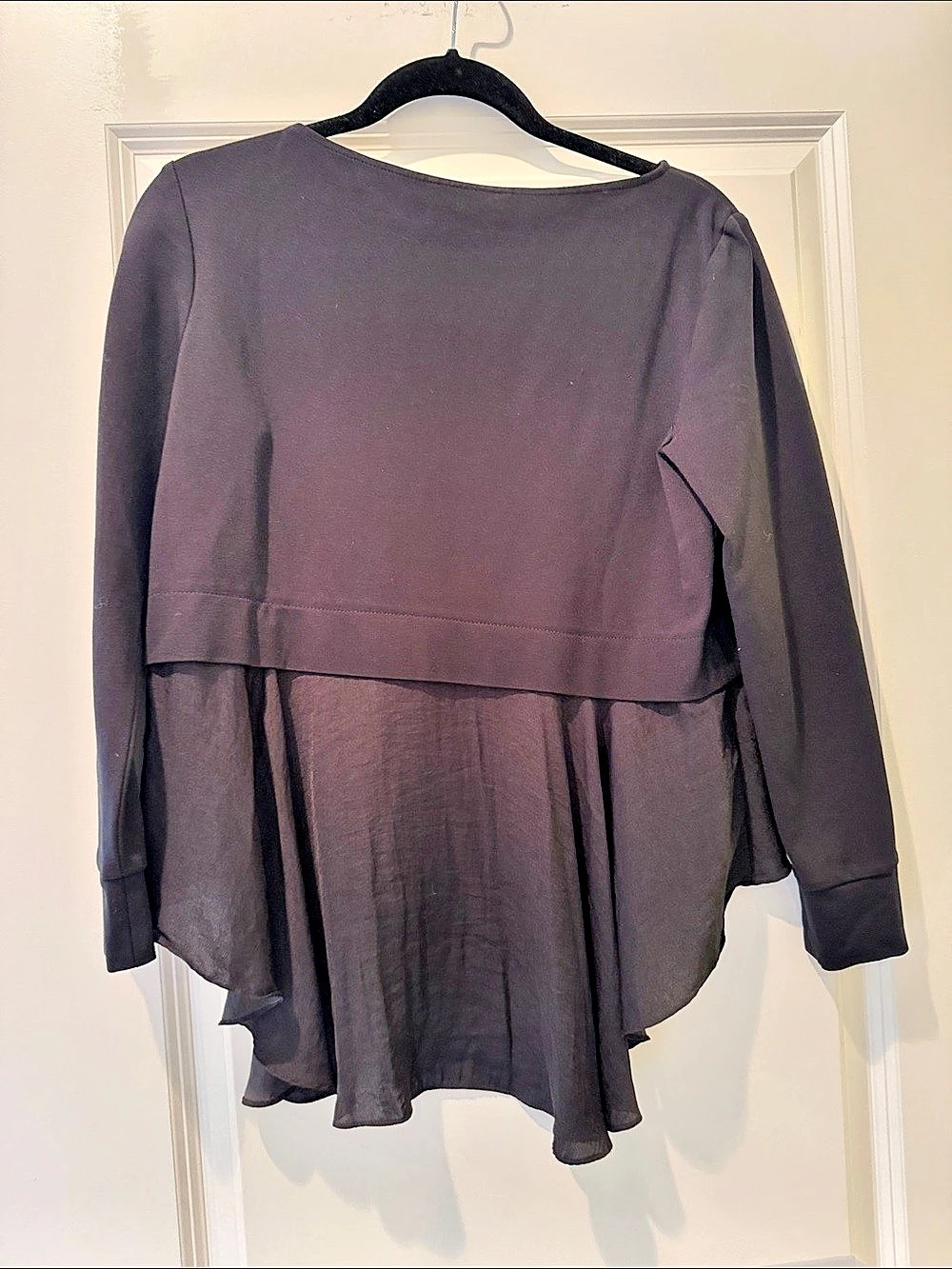 Slate & Willow Layered Tunic in Black Size Small Like New